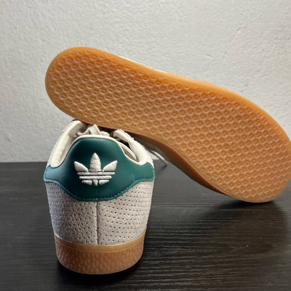 Adidas Gazelle - Picture 3 of 3